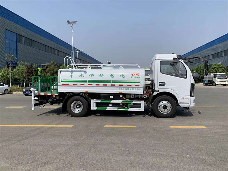 5方凱普特純電動(dòng)灑水車整車配置