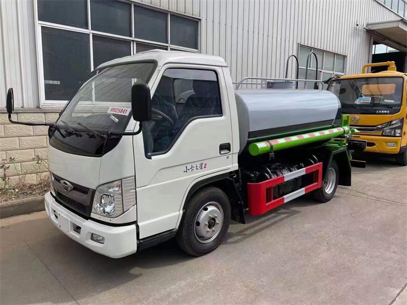 藍(lán)牌灑水車福田小卡2現(xiàn)車一臺