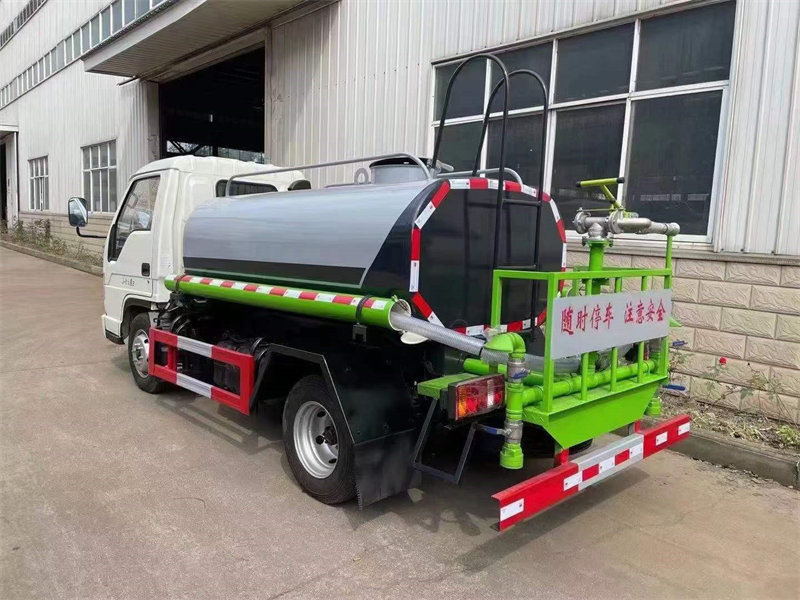 藍(lán)牌灑水車福田小卡2現(xiàn)車一臺