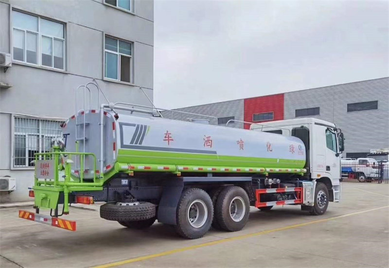 國六歐曼后雙橋灑水車現(xiàn)車出售
