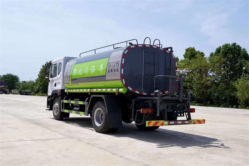 14方綠化噴灑車東風華神開春優(yōu)惠