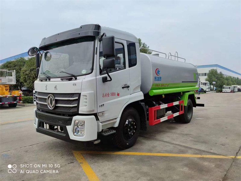 東風(fēng)K6灑水車大量現(xiàn)車驚喜價