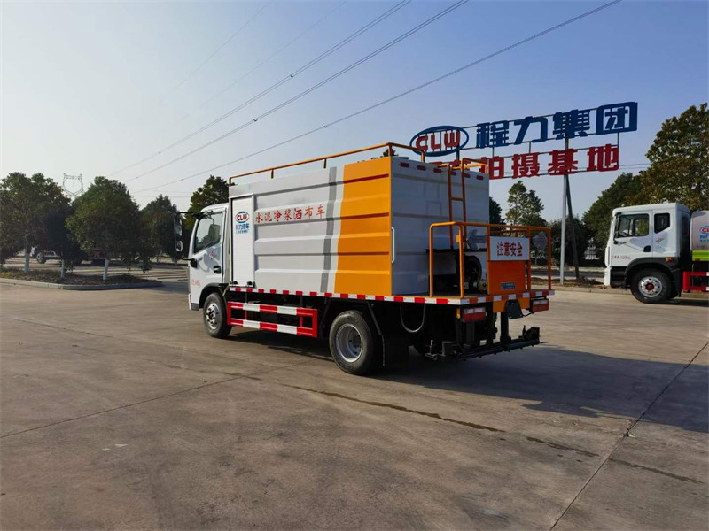 程力藍(lán)牌水泥凈漿灑布車價(jià)格