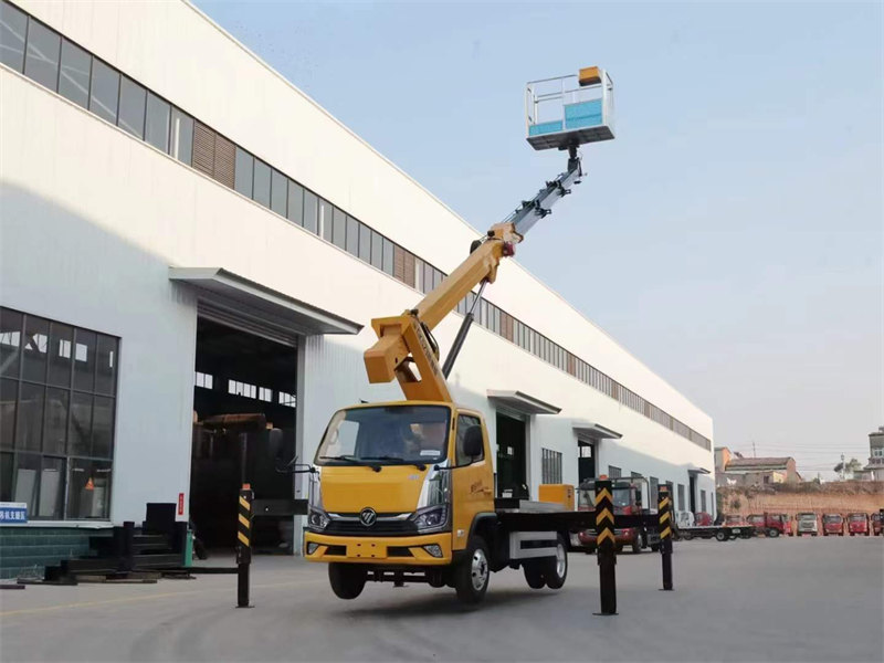 福田奧鈴M卡藍(lán)牌高空作業(yè)車(chē)圖片