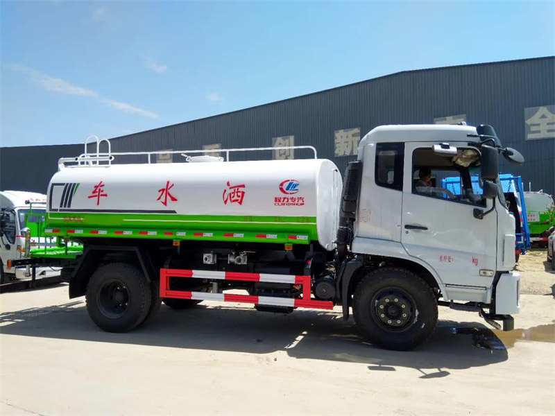 湖北灑水車廠家電話地址