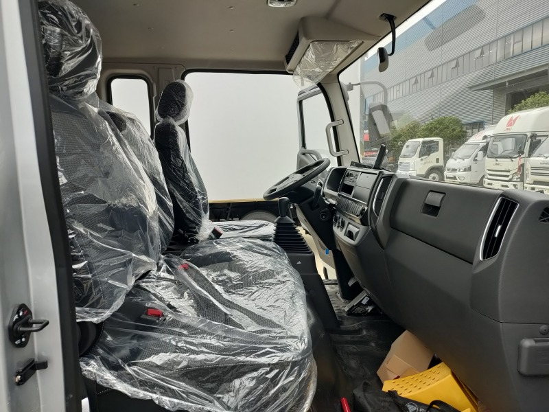 福田歐馬可排半冷藏車的價格
