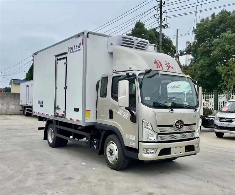 4.2黃牌解放領(lǐng)途12T冷藏車省油