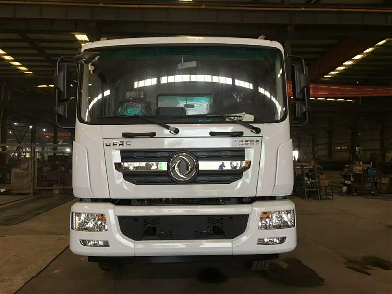 東風(fēng)D9吸污車3950軸距
