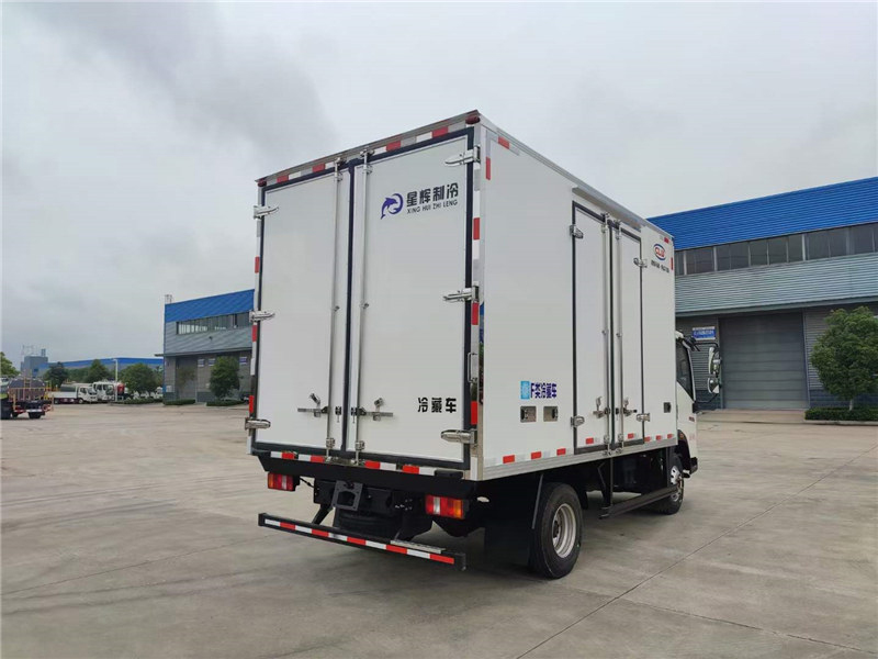 重汽豪沃悍將寬體冷藏車(chē)報(bào)價(jià)