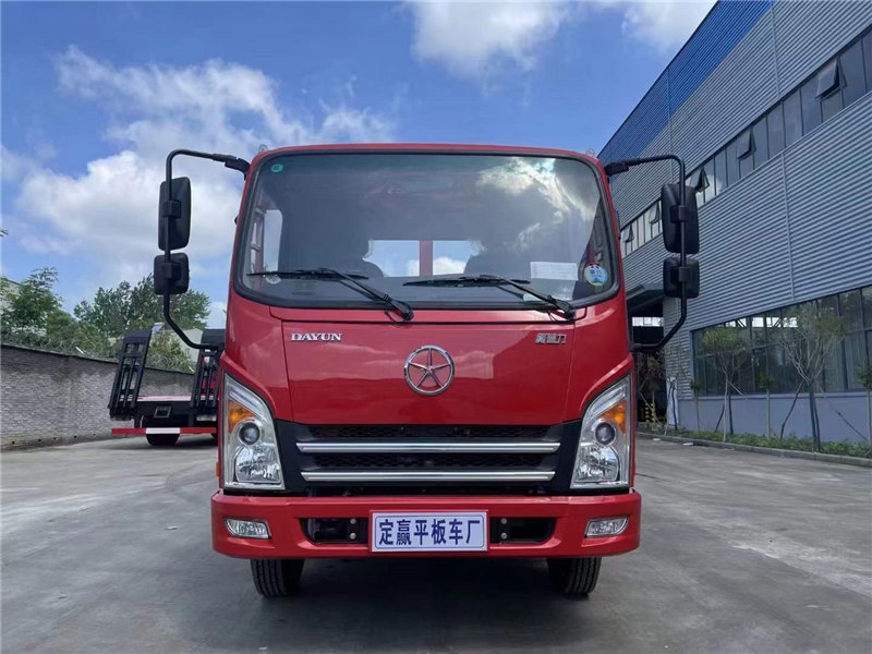 大運(yùn)藍(lán)牌平板車可拉80以下挖機(jī)