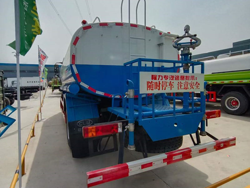 12方陜汽軒德綠化灑水車詳細(xì)配置
