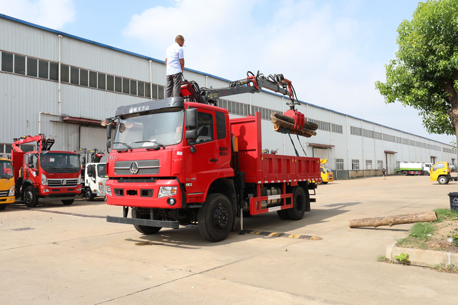 航天萬山四驅(qū)抓斗式垃圾車-格雷普抓機