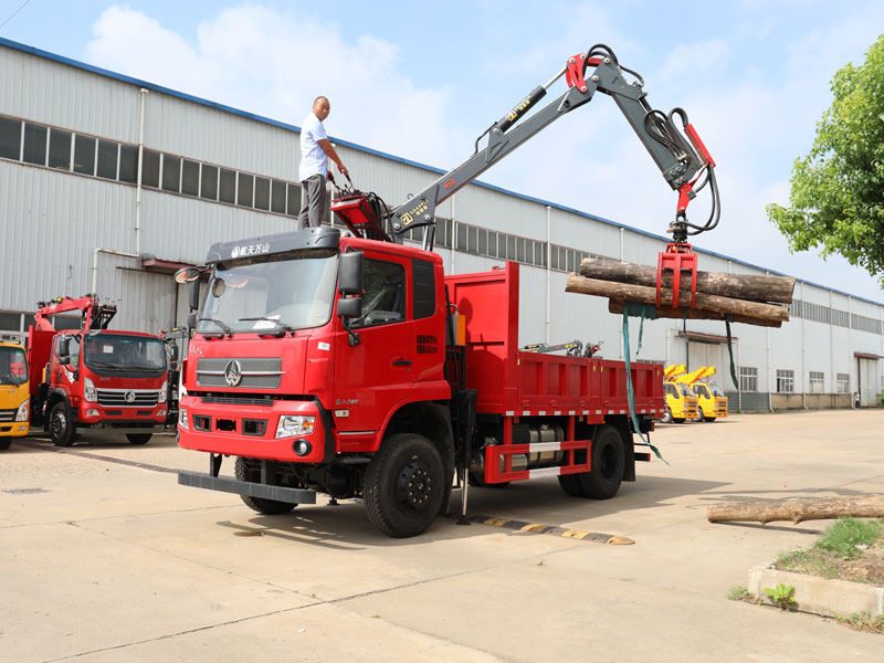 航天萬山四驅(qū)抓斗式垃圾車-格雷普抓機