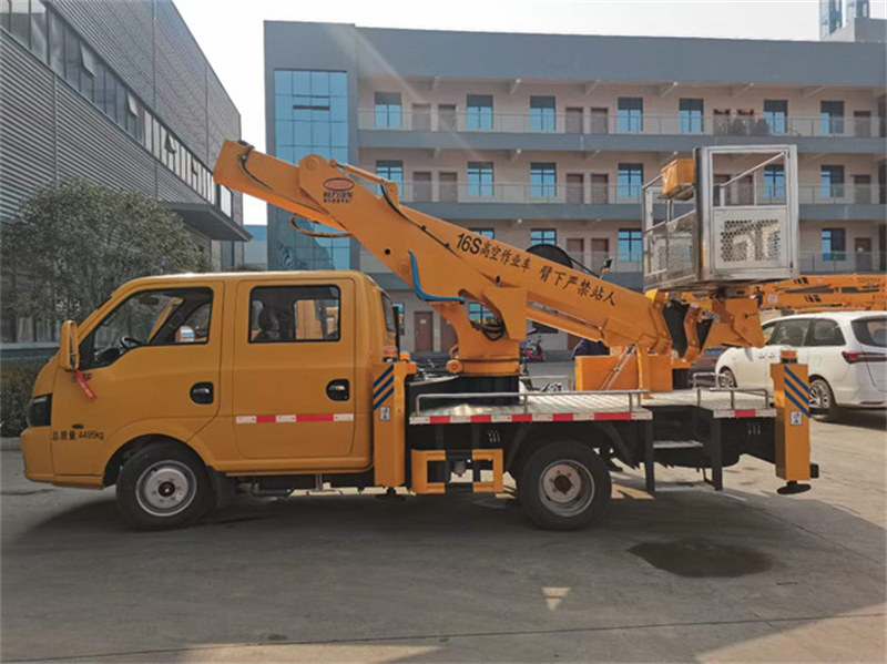 16米國六直臂高空作業(yè)車雙排駕駛室
