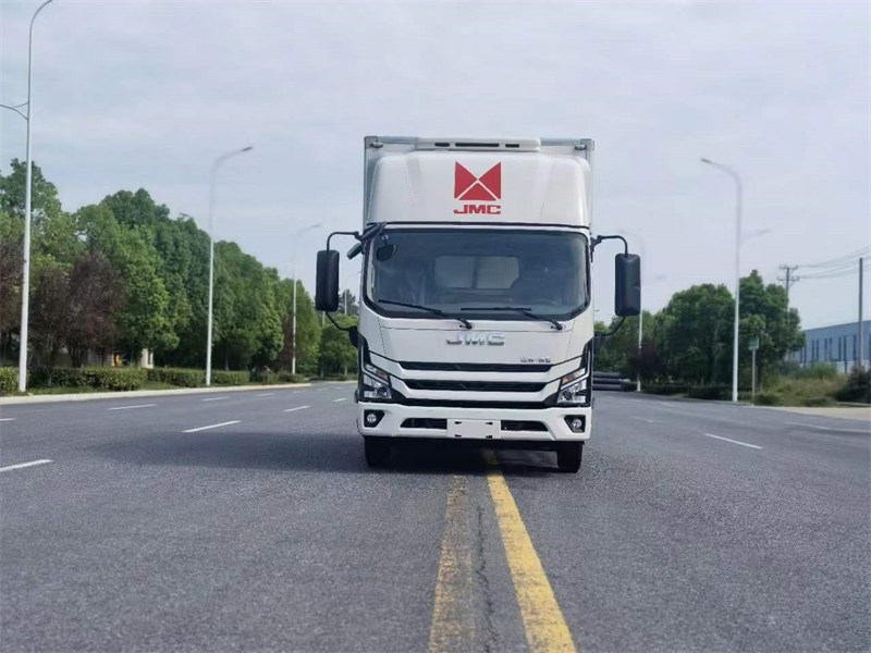 為什么要選擇寬體冷藏車(chē)