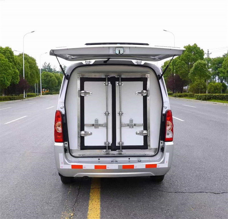 五菱面包冷藏車國(guó)六B排放價(jià)格