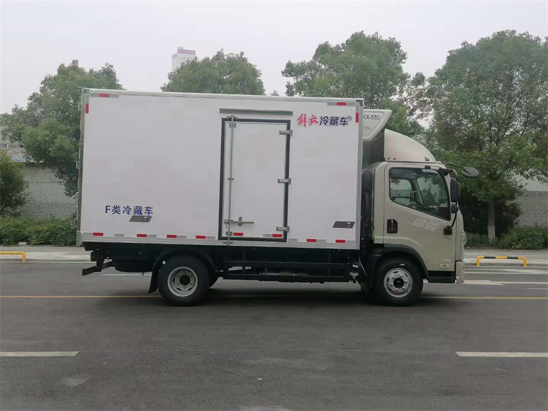 解放4.2米寬體冷藏車動力強勁