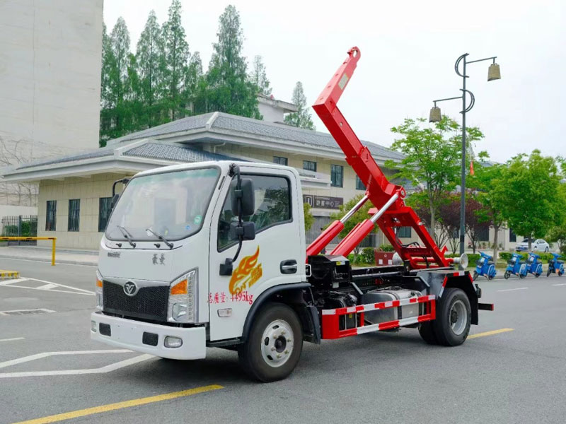 重汽豪曼3280軸距藍(lán)牌勾臂垃圾車(chē)