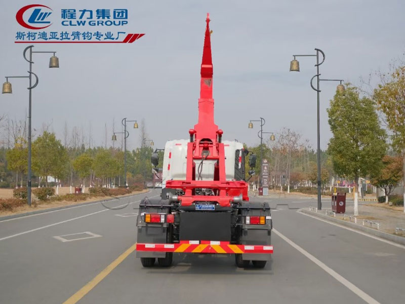 重汽豪曼3900軸距勾臂垃圾車
