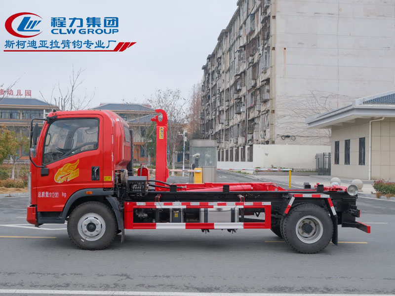 重汽豪曼3650軸距勾臂垃圾車