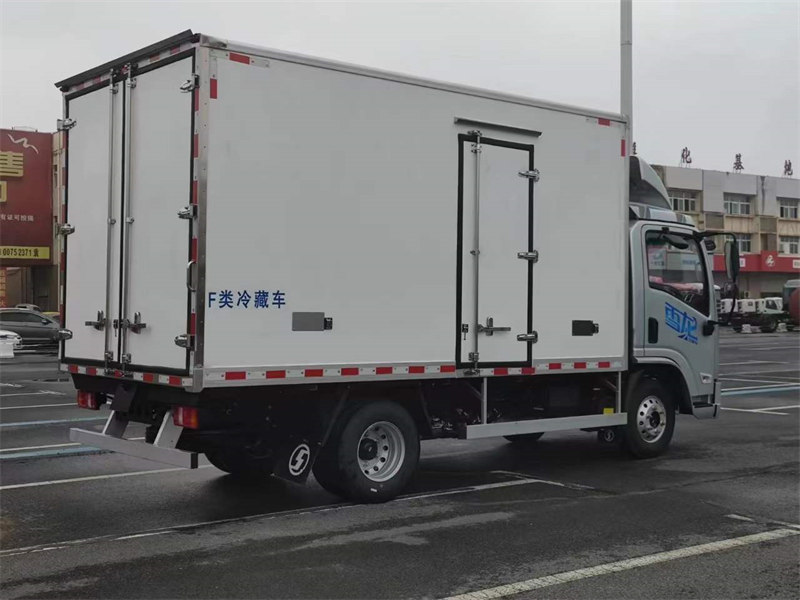 陜汽徳龍K1冷藏車國(guó)六冷鏈車用底盤(pán)