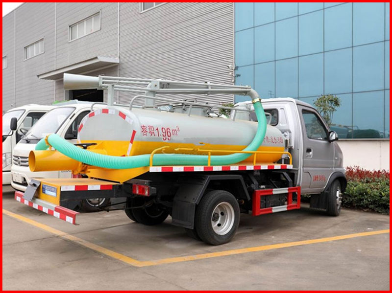 2方吸糞車(chē)開(kāi)瑞性?xún)r(jià)比高