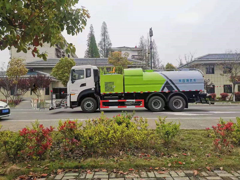 13方路面清洗車需要多少價格
