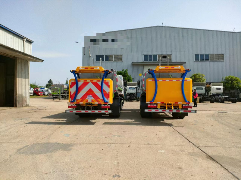東風(fēng)多利卡D9防撞灑水車