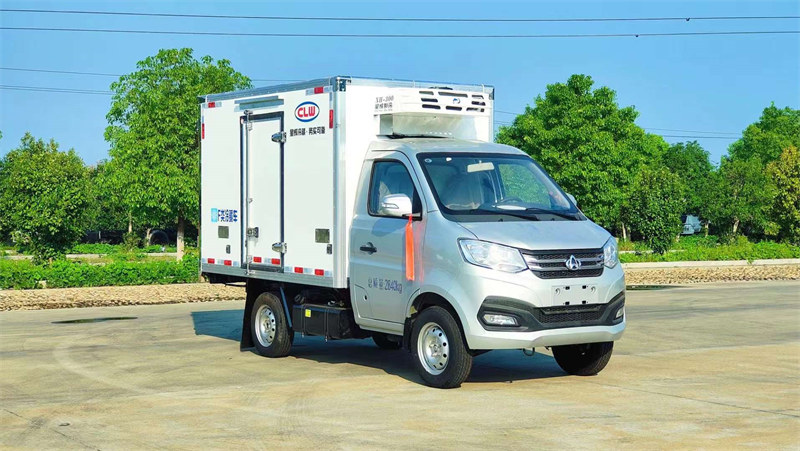 長安跨越X1后單輪冷藏車性價(jià)高