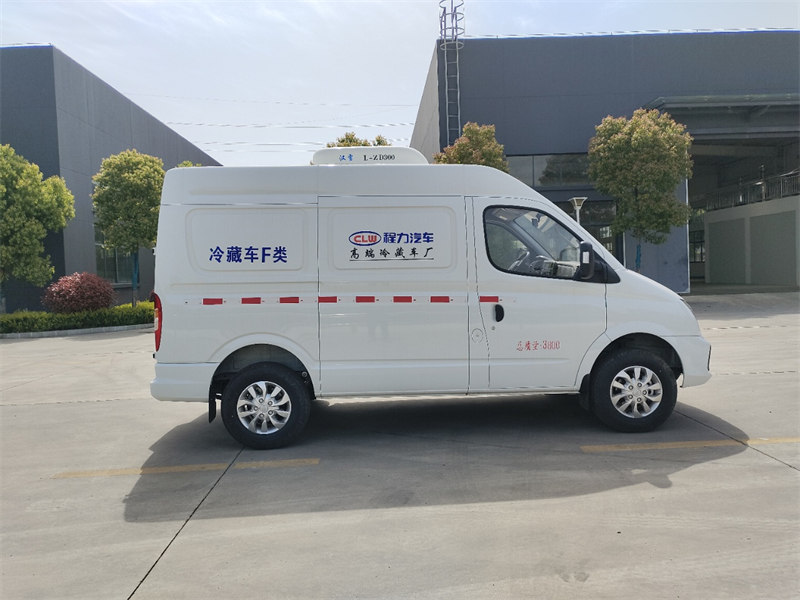 上汽大通V80自動擋冷藏車現(xiàn)車便宜價