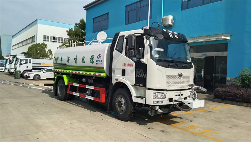 10方解放灑水車評(píng)測(cè)可上北京戶