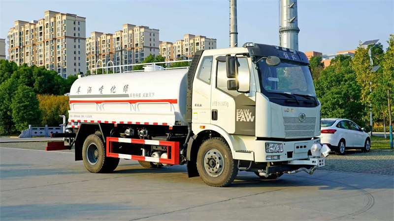 解放12方灑水車(chē)特價(jià)大柴國(guó)六四缸180馬力