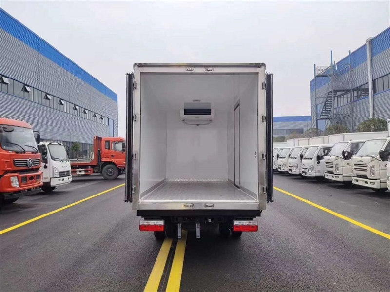 小型國六冷藏車藍(lán)牌C證可開