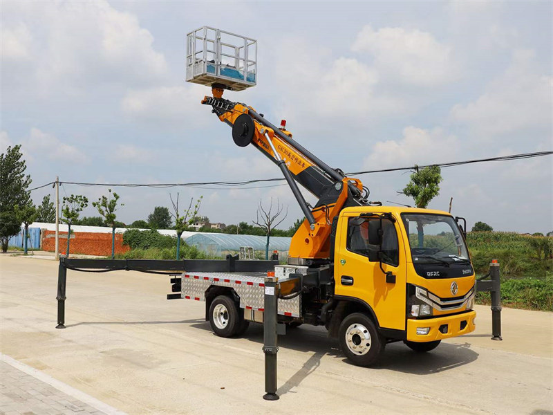 28米多利卡D5高空作業(yè)車免征