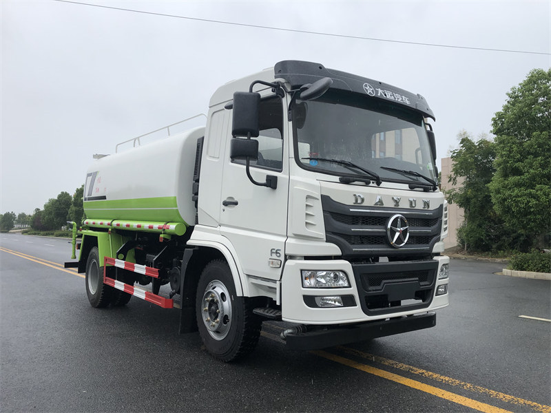大運國六新款F6灑水車閃亮登場