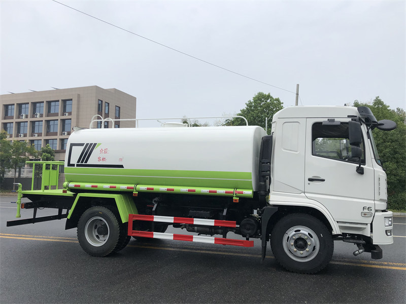 大運國六新款F6灑水車閃亮登場