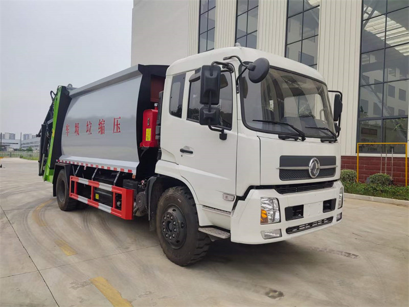 東風(fēng)天錦后裝壓縮式垃圾車配置圖片