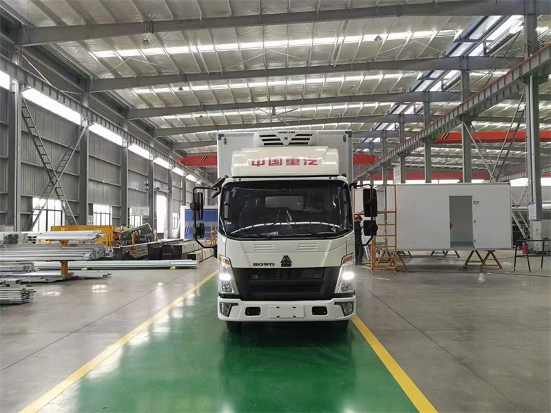 重汽豪沃悍將冷藏車扭矩大輕松駕馭