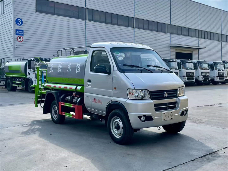 小型灑水車(chē)湖北自營(yíng)廠家