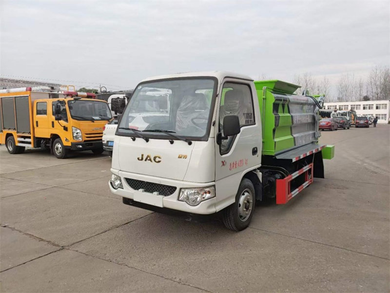 江淮餐廚垃圾車(chē)廠家新推藍(lán)牌車(chē)型