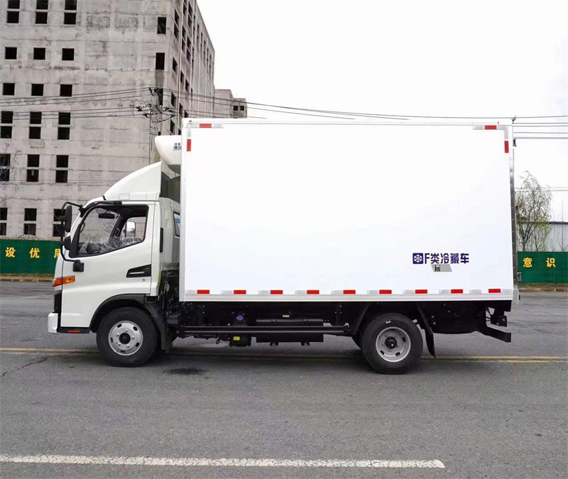 帥鈴E冷藏車搭載五十鈴130馬力發(fā)動(dòng)機(jī)
