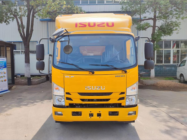 五十鈴100KW電源車