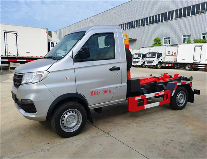 3方金杯勾臂垃圾車廠家直銷