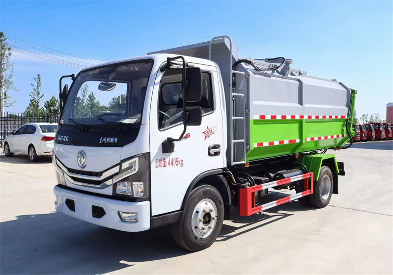 6方東風(fēng)D6運(yùn)死豬垃圾車現(xiàn)車低價(jià)出售