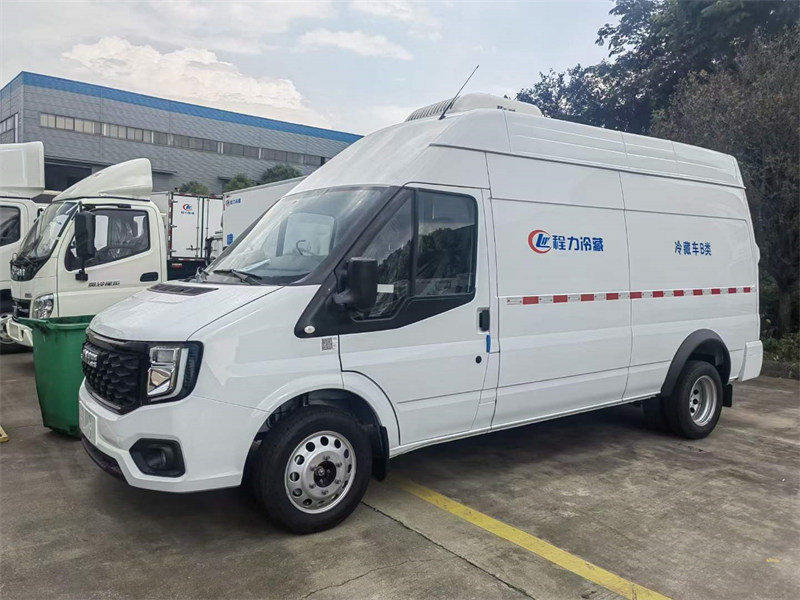 國(guó)六江鈴福順面包冷藏車(chē)柴油后雙胎