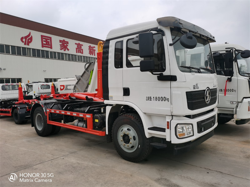 陜汽L3000勾臂垃圾車經(jīng)濟(jì)性好
