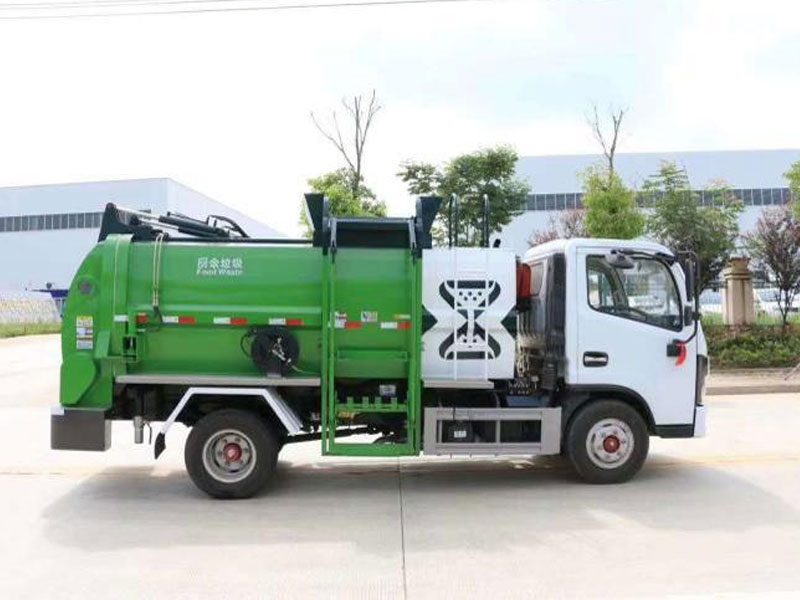 小多利卡國六餐廚垃圾車-方罐