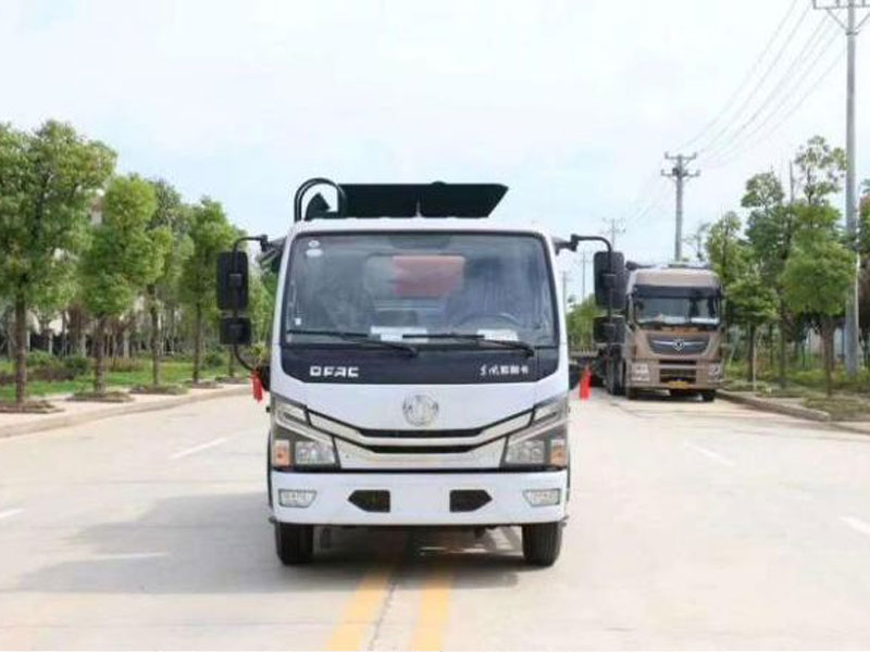 小多利卡國六餐廚垃圾車-方罐