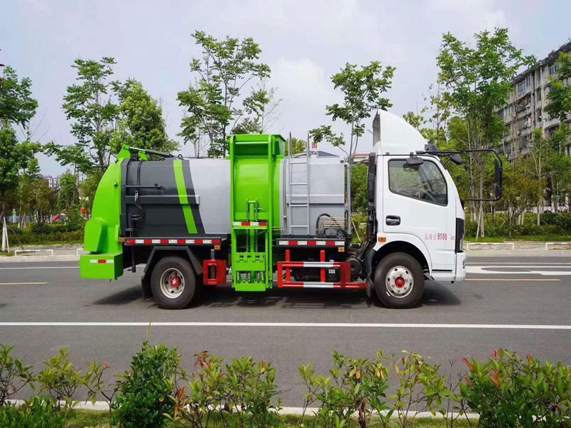 大多利卡國六餐廚垃圾車-方罐