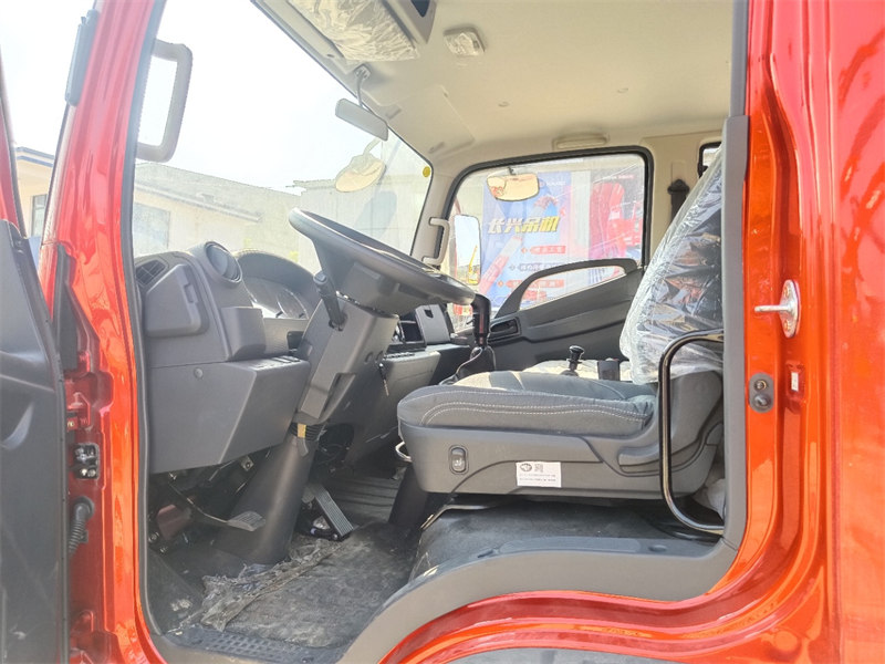 解放新款虎VH平板運(yùn)輸車3950軸距